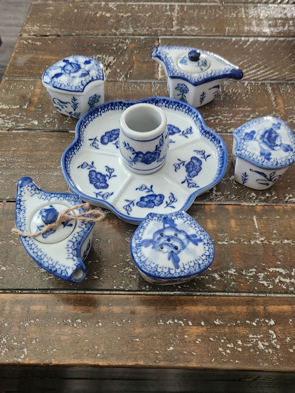 Blue and White Ceramic Condiment Set - Porcelain Spice Server No Chips. - Picture 5 of 7